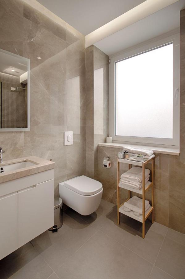 Primo Hotel Тирана Екстер'єр фото