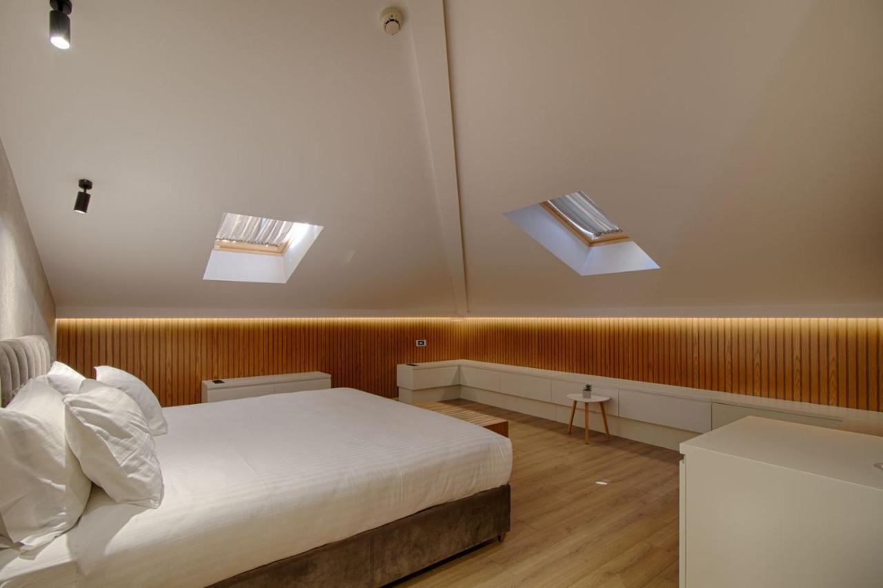 Primo Hotel Тирана Екстер'єр фото